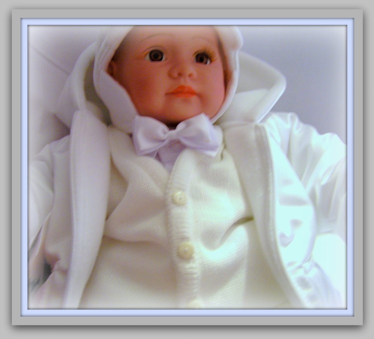 ubranko-na chrzest-dla-chlopczyków-komplet-zimowy-satyna-biały-312.jpg    Eleganckie, białe ubranko na chrzest dla chłopca -zimowe