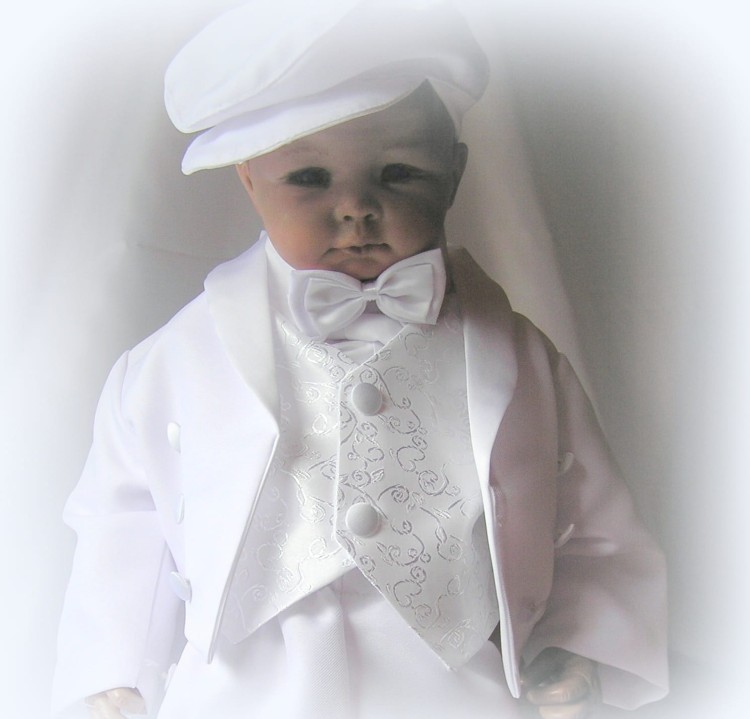 ubranko-na-chrzest-bialy-spodenki-frak-kamizelka-koszulka-muszka-P1010126.jpg Ubranka na chrzest.jpg