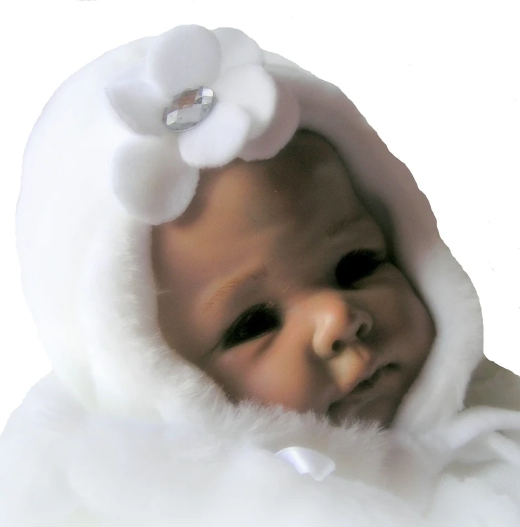 czapeczka-z norki-biała-na chrzest-dla-dziewczynki-G-NCG002.jpg