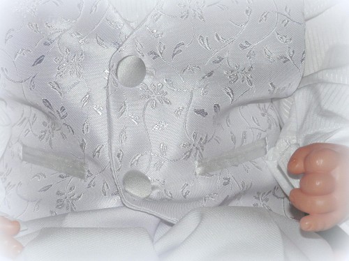 komplet-ubranko-na-chrzest-dla-chłopca-białe-kamizelka