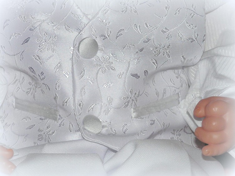 komplet-ubranko-na-chrzest-dla-chłopca-białe-kamizelka