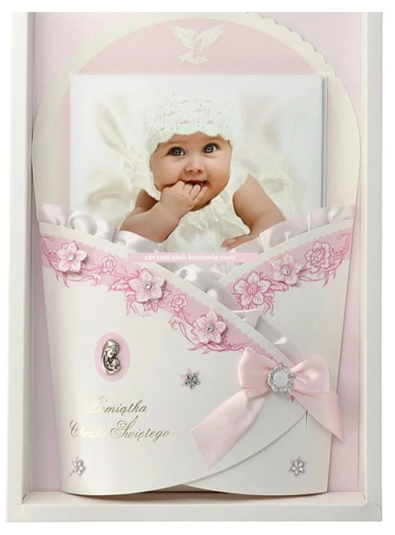 albumik-pamiątka-na chrzest-dla-diewczynki-becik-w pudełku-różowy-1.jpg