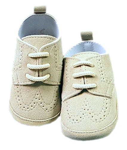 butki-na chrzest-zamszowe-beżowe-dla-chlopca.jpg Eleganckie buciki do chrztu.jpg