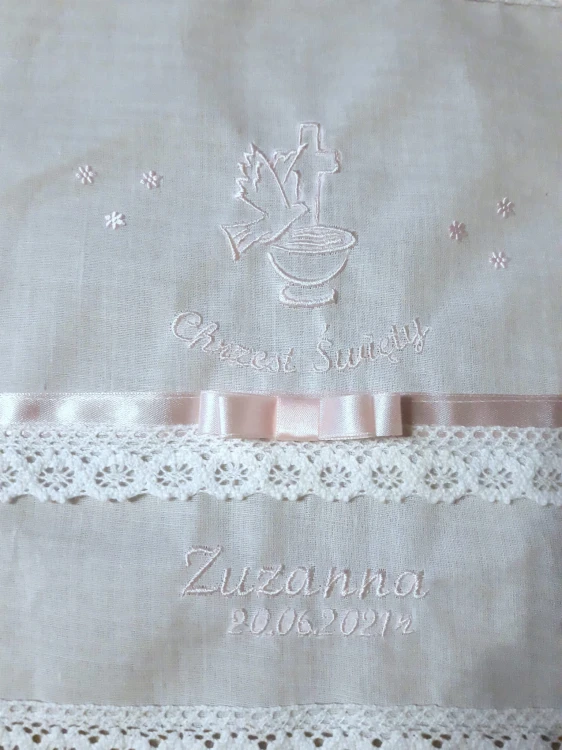 20saka-na chrzest-biało-różowa-bawełniana-BG335.jpg 
  210601_234410