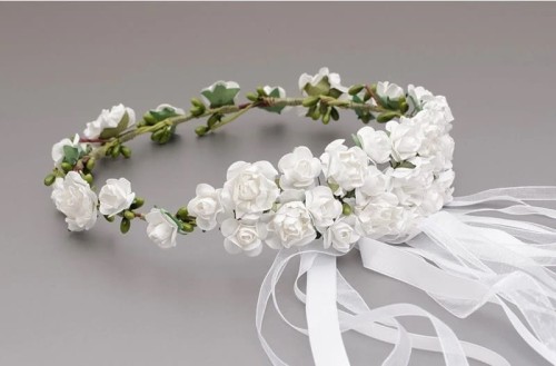 wianek-komunijny-biało-zielony-rózyczki-naturalistyczny-jakż ywy- W097.jpg