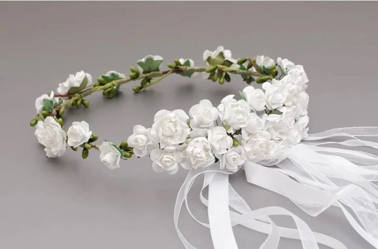 wianek-komunijny-biało-zielony-rózyczki-naturalistyczny-jakż ywy- W097.jpg