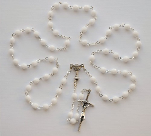Różaniec-komunijn-biały-kryształek.jpg