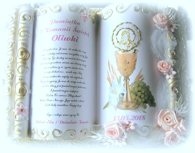 księga-pamiatka-komunijna-różowo-złota-P1010001.JPG