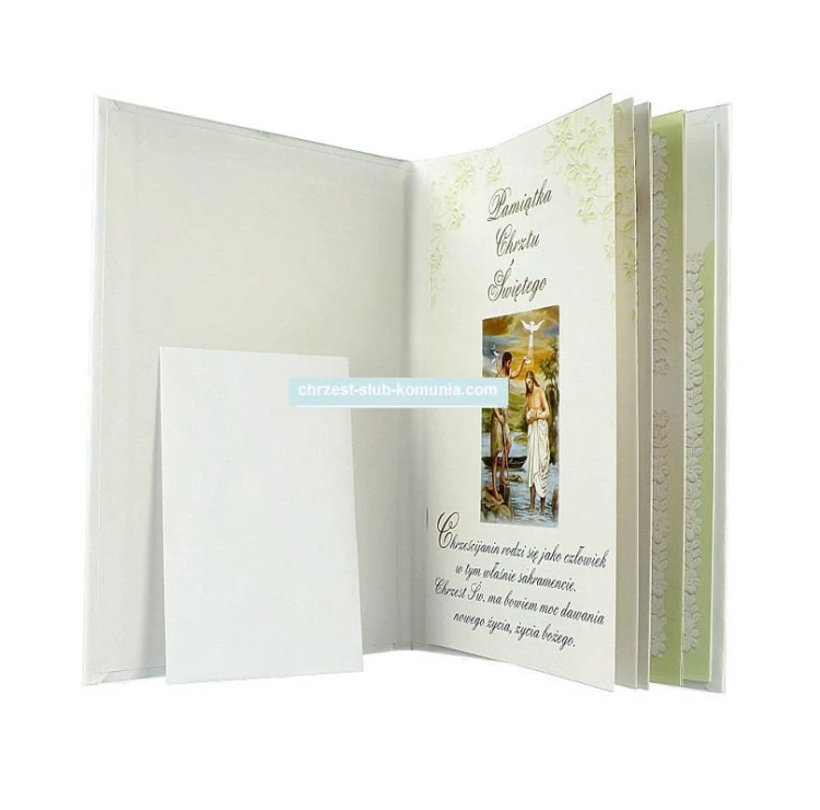 albumik-pamiątka-na chrzest-becik-w pudełku-A.jpg