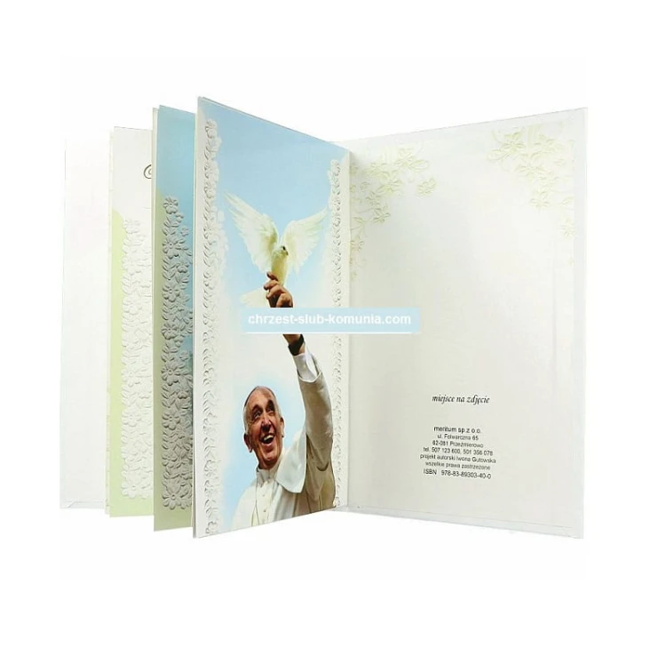 albumik-pamiątka-na chrzest-becik-w pudełku-I.jpg