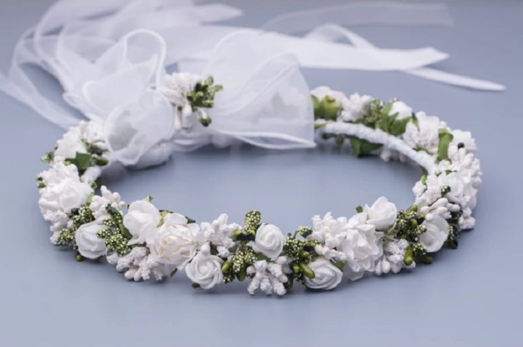 wianek-komunijny-różyczki-piankowe-atlasowe-kwiatki-z perełkami-WZ16.jpg