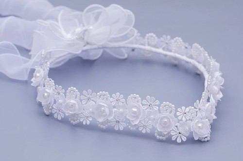 wianek-komunijny-kwiatuszki-satynowe-z perłą-stokrotki-gipiurowe-perełki-W008.jpg