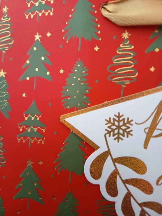 torebka-prezentowa-na Boże narodzenie-z połyskiem-czerwony-CHOINKI-PRZYWIESZKA-ZESTAW I-NR4.jpg