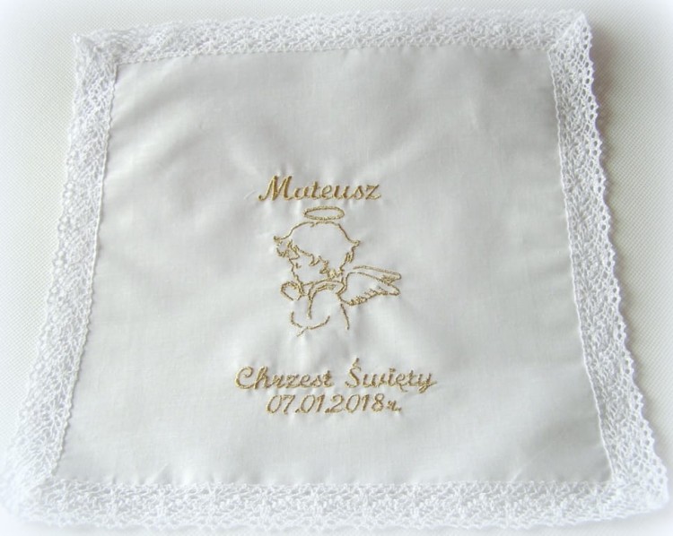 szatka-na chrzest-bawełniana-satynowa-haftowana-imiona-data-chrztu-0000.JPG
