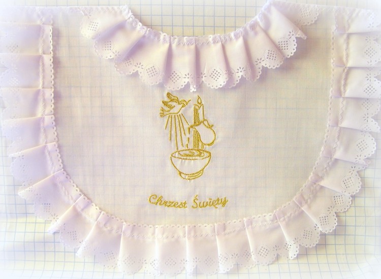 szatka-na chrzest-bawełniana-biała-haftowana-SzGP016.JPG