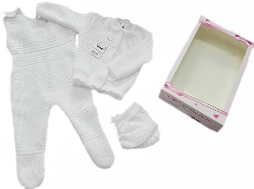wyprawka-komplecik-na chrzest-biały-dziergany-dzianinowyKB2.jpg