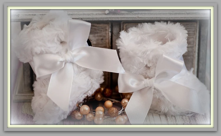 BOTKI BIAŁE różyczki