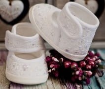buciki-do-chrztu-dziewcęce-białe-koronkowe-buciki-na chrzest-.jpg