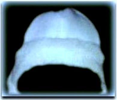 ubranko-na chrzest-dla-dziewczynki-białe-zimowe-polarowe -z sukienką-WRÓŻKA .jpg CZAPECZKA