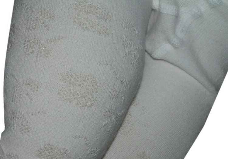 rasjtopki-na chrzest-bawełniane-białe-żakardowe-wzorki.jpg