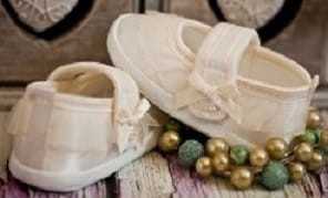 buciki-do-chrztu-dziewczęce-na-chrzest-białe-balerink-pantofelki-ecru