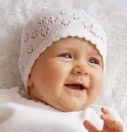 czapeczka-do-chrztu-dla dziewczynki-dzianina-11.jpg