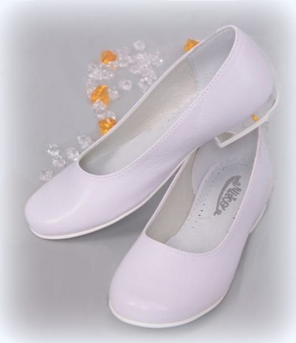buty-komunijne-dziewczęce-gładkie-na obcasie-srebrnym-1cm-M-810.jpg