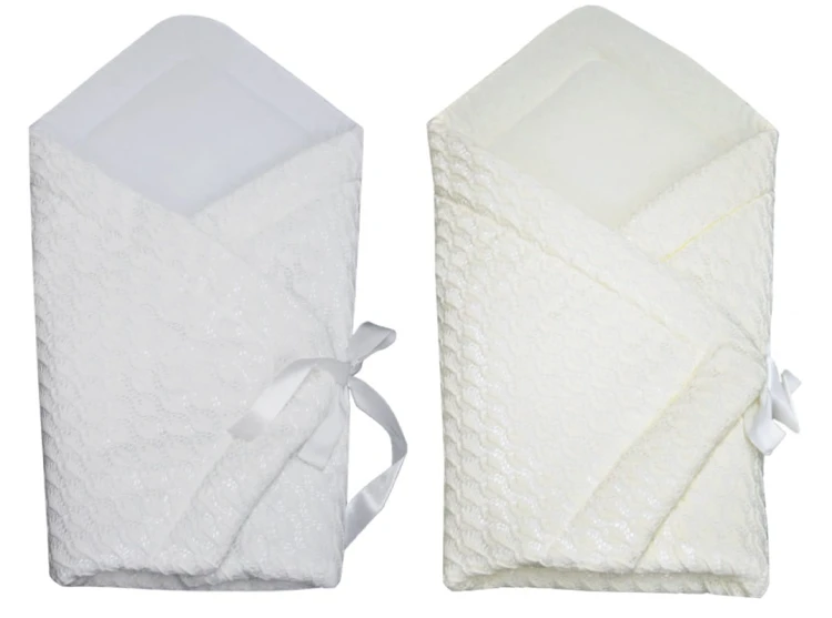 becik-do-chrztu-rożek-chrzcielny-dzianina-listki 1.jpg