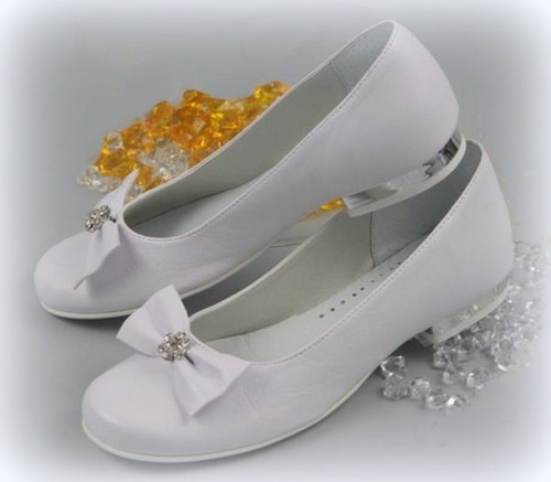 buty-komunijne-dla-dziewczynki-plaski-obcas-z kokardką-M-800.jpg
