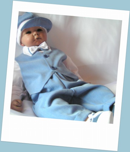 ubranko-na chrzest-dla-chłopczyka-z-kamizelką-niebieski-DN2.jpg