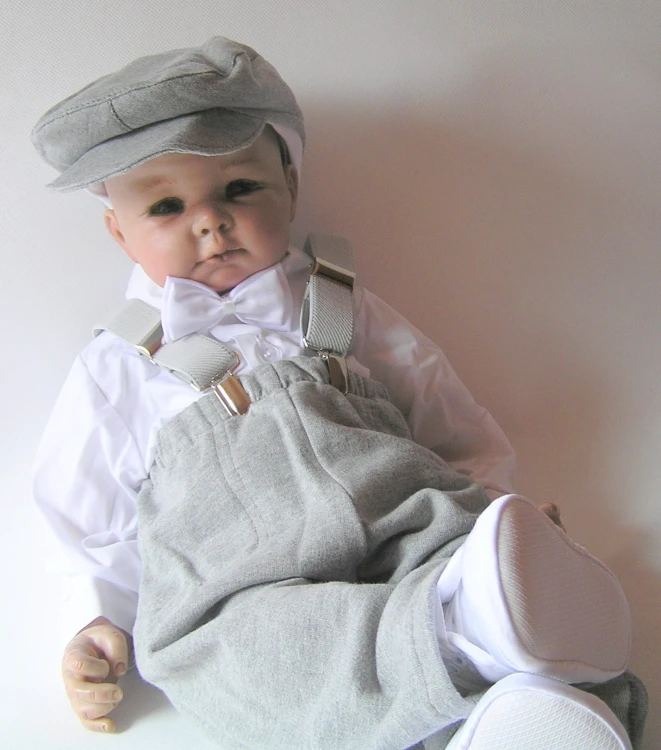 ubranko-na chrzest-dla-chłopca-szaro-biały-P1010153.JPG