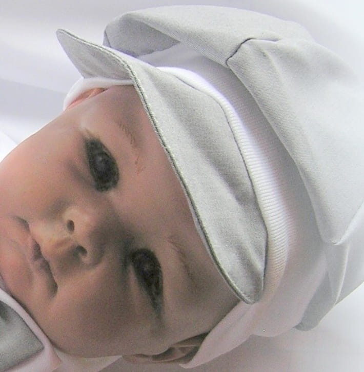 czapeczka-kaszkiecik-na chrzzest-jasny-popielaty-na -siagaczu.jpg