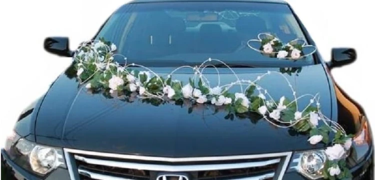 Dekoracja_stroik_na_samochod_ślubny.jpg